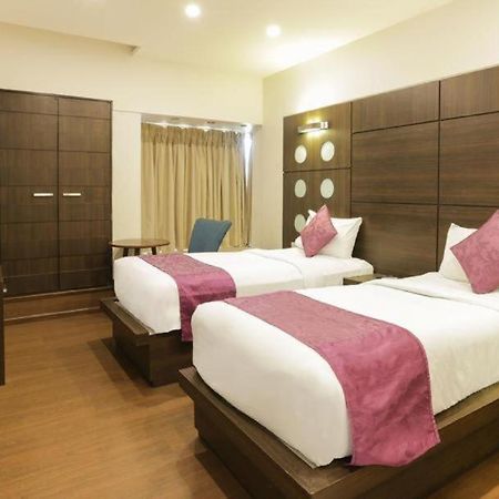 Hotel Green Plaza At Airport Nueva Delhi Exterior foto
