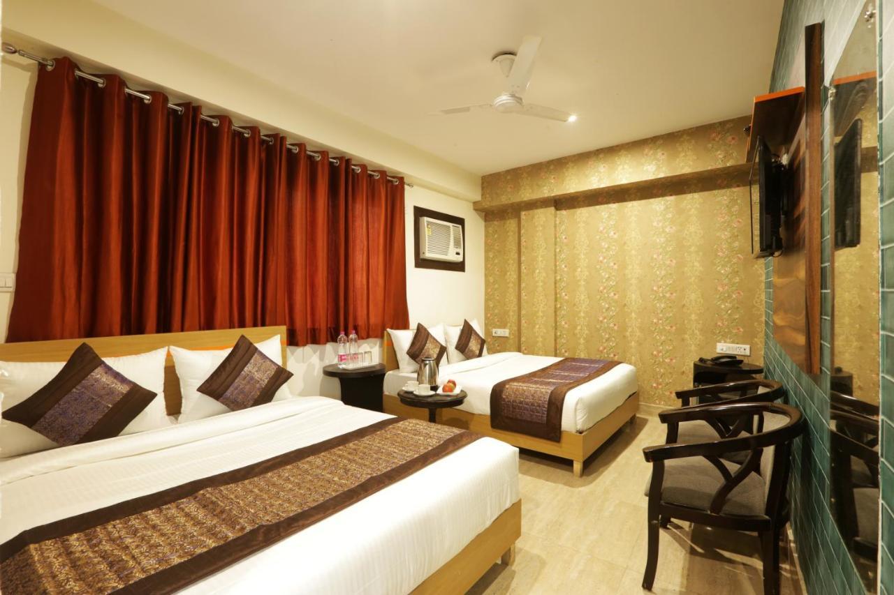 Hotel Green Plaza At Airport Nueva Delhi Exterior foto