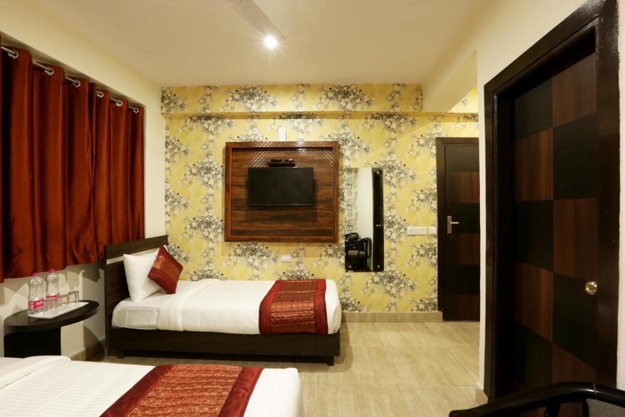 Hotel Green Plaza At Airport Nueva Delhi Exterior foto