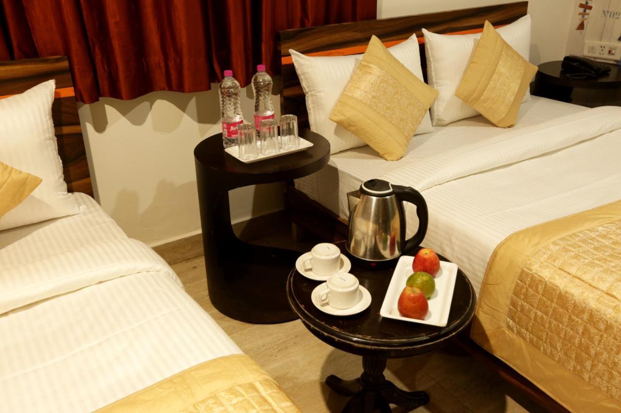 Hotel Green Plaza At Airport Nueva Delhi Exterior foto